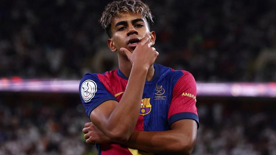 官方：利物浦签下17岁前锋威尔-赖特；据悉费用为20万镑