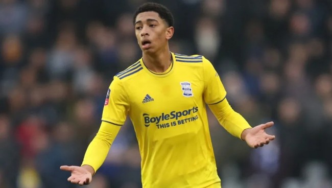 尹鸿博感谢国足官方祝福：能为国征战是我此生最大骄傲和荣耀（尹鸿博致谢国足官方祝福：为国出战是我一生最大的荣誉与骄傲）