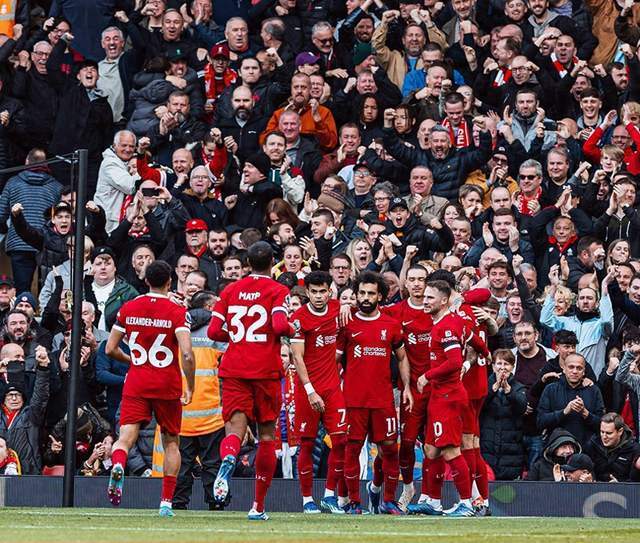 曼城主帅瓜迪奥拉盛赞哈兰德：10球成就“疯狂”