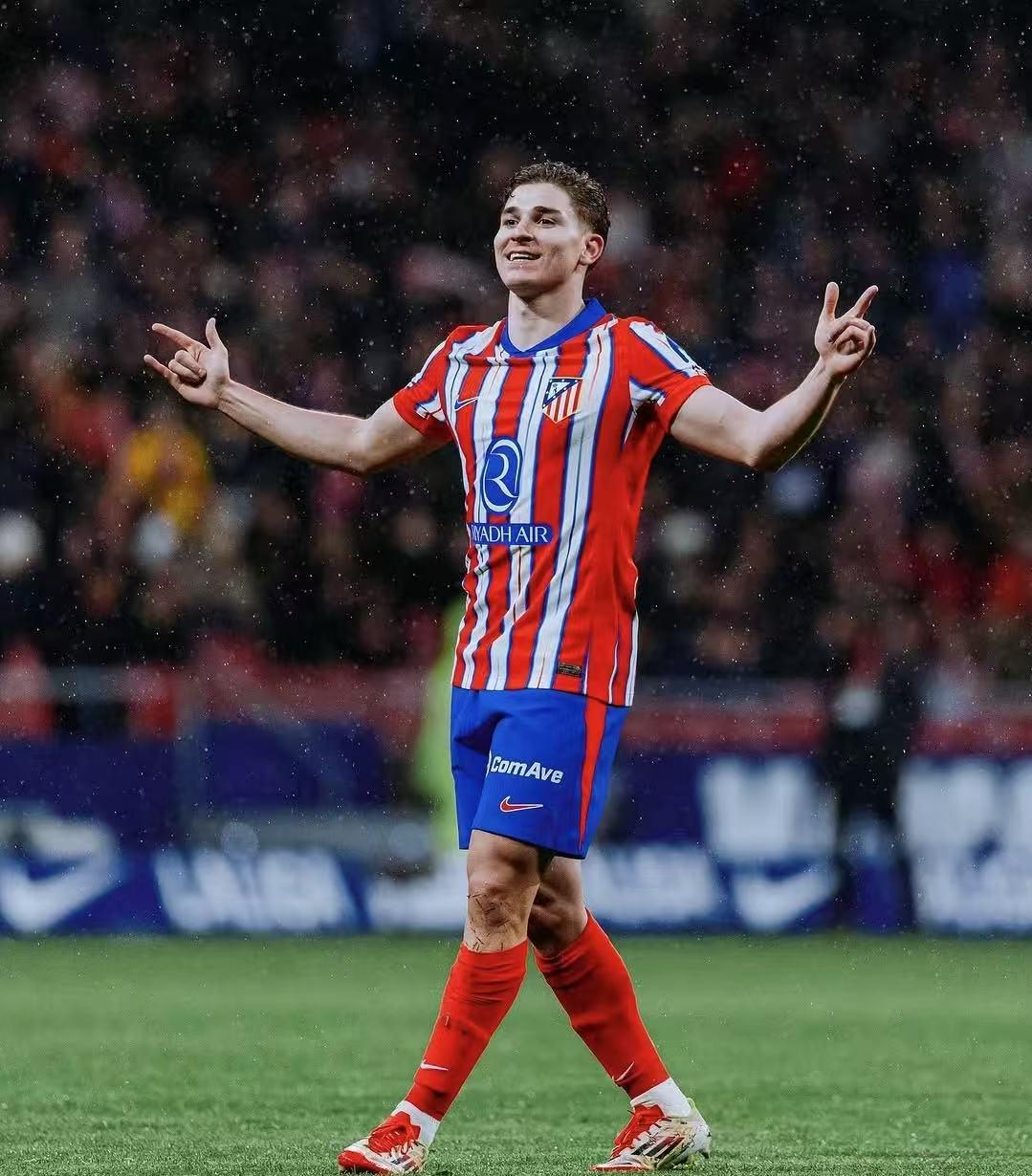 剑指三分，阿森纳晒欧冠赛前海报：萨卡单人出镜