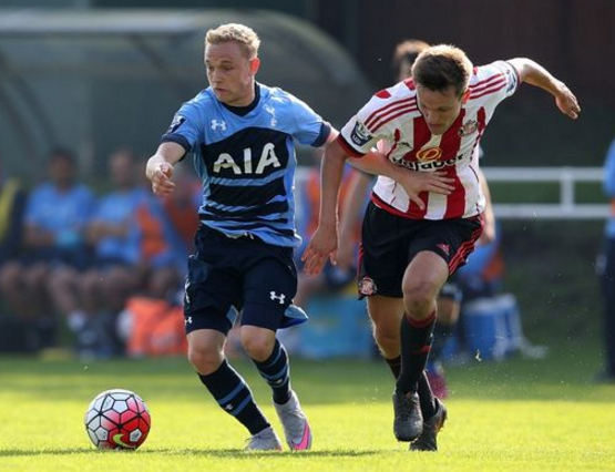 瓦拉内：去皇马前齐达内亲自给我打了电话；穆里尼奥很有魅力