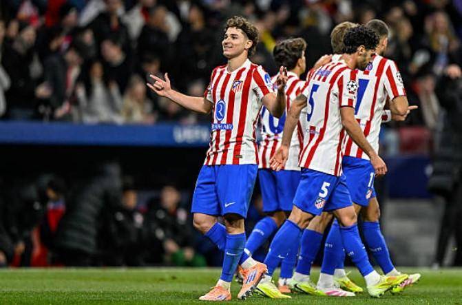 欧冠本周最佳阵容：马杜埃凯、孔德、格林伍德、卡尔在列（本周欧冠最佳阵容出炉：马杜埃凯、孔德、格林伍德、卡尔入选）