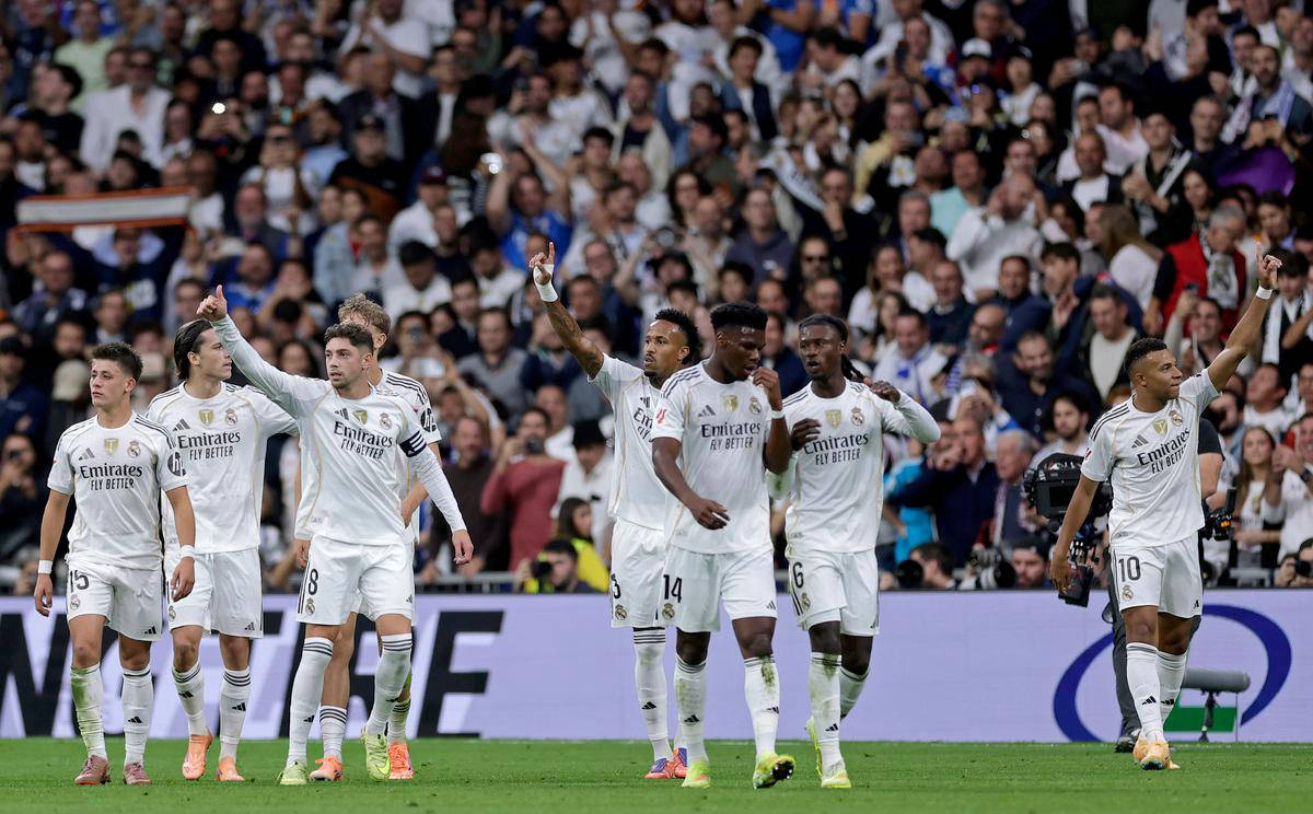 半场战报：霍芬海姆3-0奥格斯堡，布格尔1射1传，巴祖马纳-杜尔破门