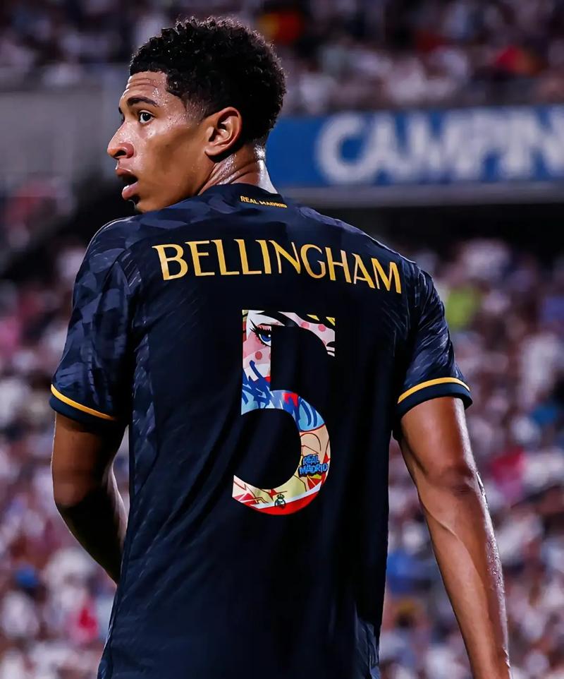 11球，巴萨是欧冠改制以来打入乌龙球最多的球队（欧冠改制以来，巴萨以11个乌龙球成为自摆乌龙最多的球队）