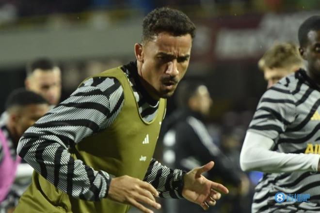 柏太阳神 VS 町田泽维：争冠与亚冠资格的激烈碰撞（柏太阳神对阵町田泽维：联赛桂冠与亚冠门票之争）