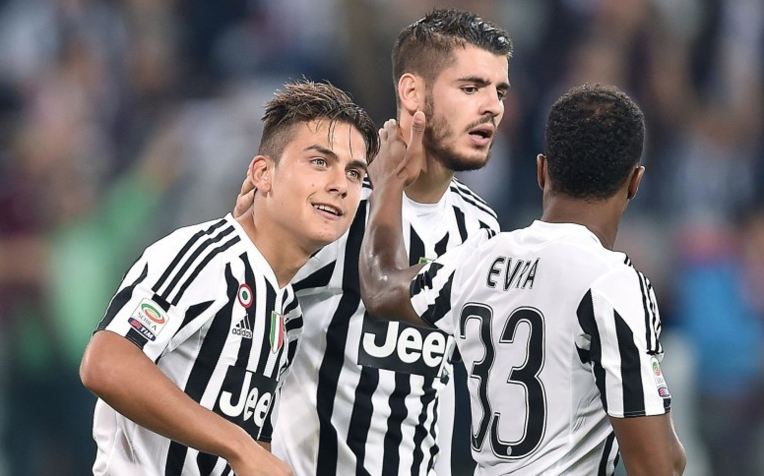 2025／26赛季英超：“萨拉赫有权不满，但无权公开！”斯洛特回应萨拉赫言论（2025／26赛季英超｜斯洛特回应萨拉赫发声：不满可以，公开不行）